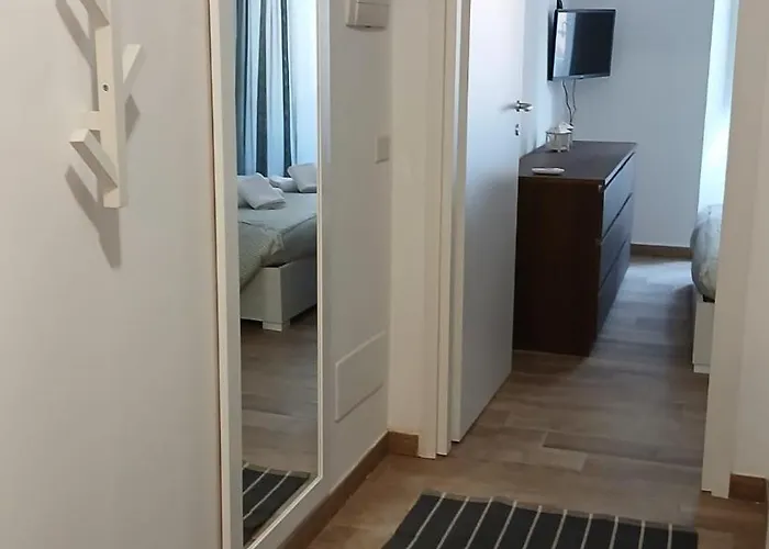 View 4 Апартаменты *